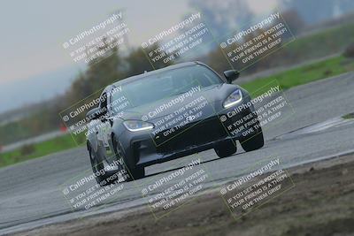 media/Dec-13-2025-OnGrid (Sat) [[98be3c0626]]/Group 2 Yellow/Sunset S4/